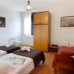 Appartement For Families With Children - 23671 Umag