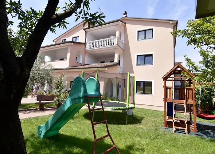 For Families With Children - 23671 Umag